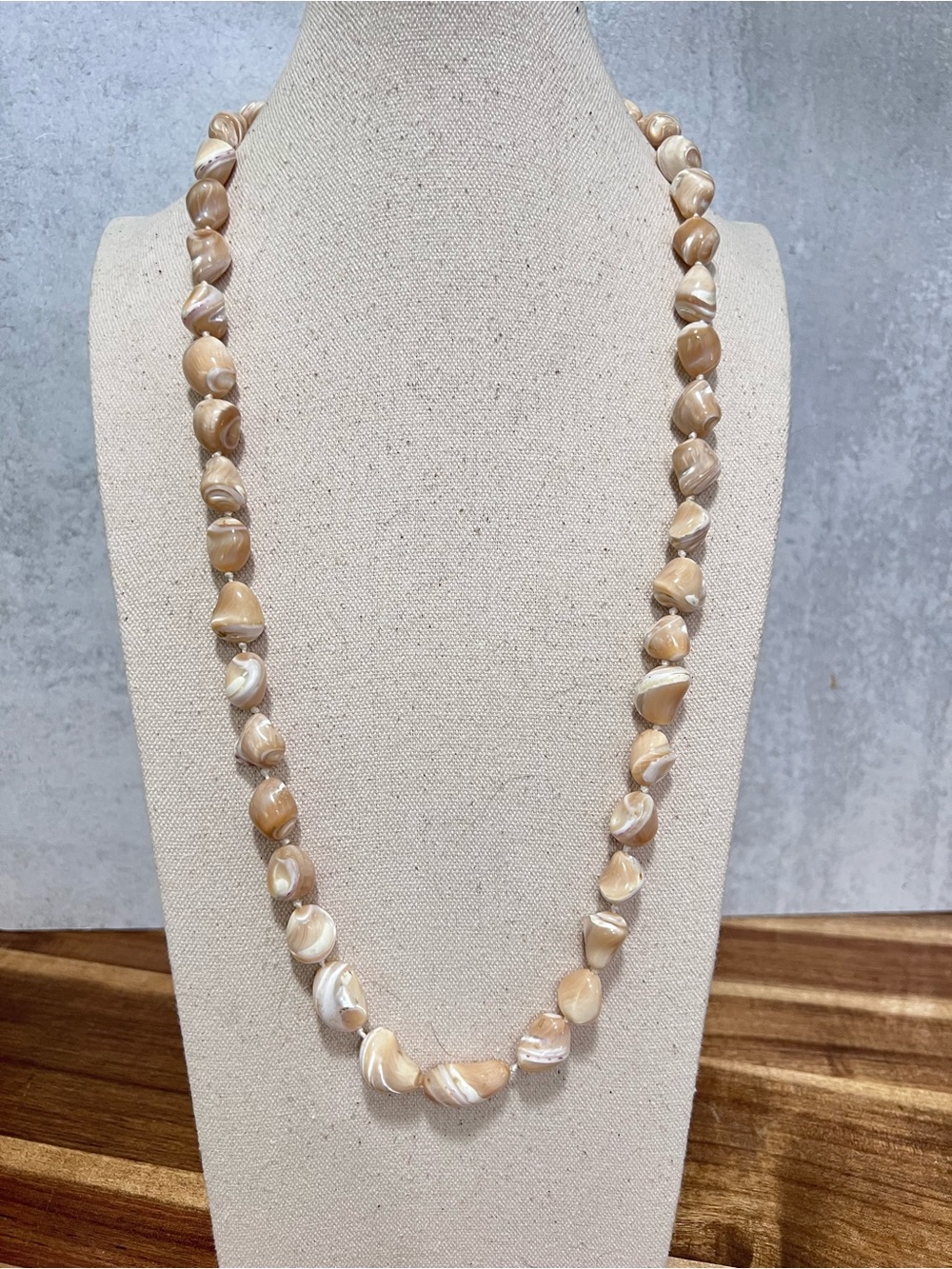 RARE COFFEE AND CREAM MOTHER OF PEARLS LRG NUGGETS ANTIQUE HANDKNOTTED NECKLACE